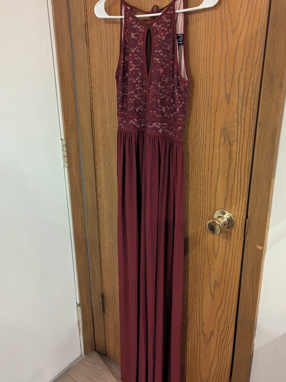 Morgan & Co. Tie Key Hole Lace Formal Soft Long Flowing Gown Burgundy-0